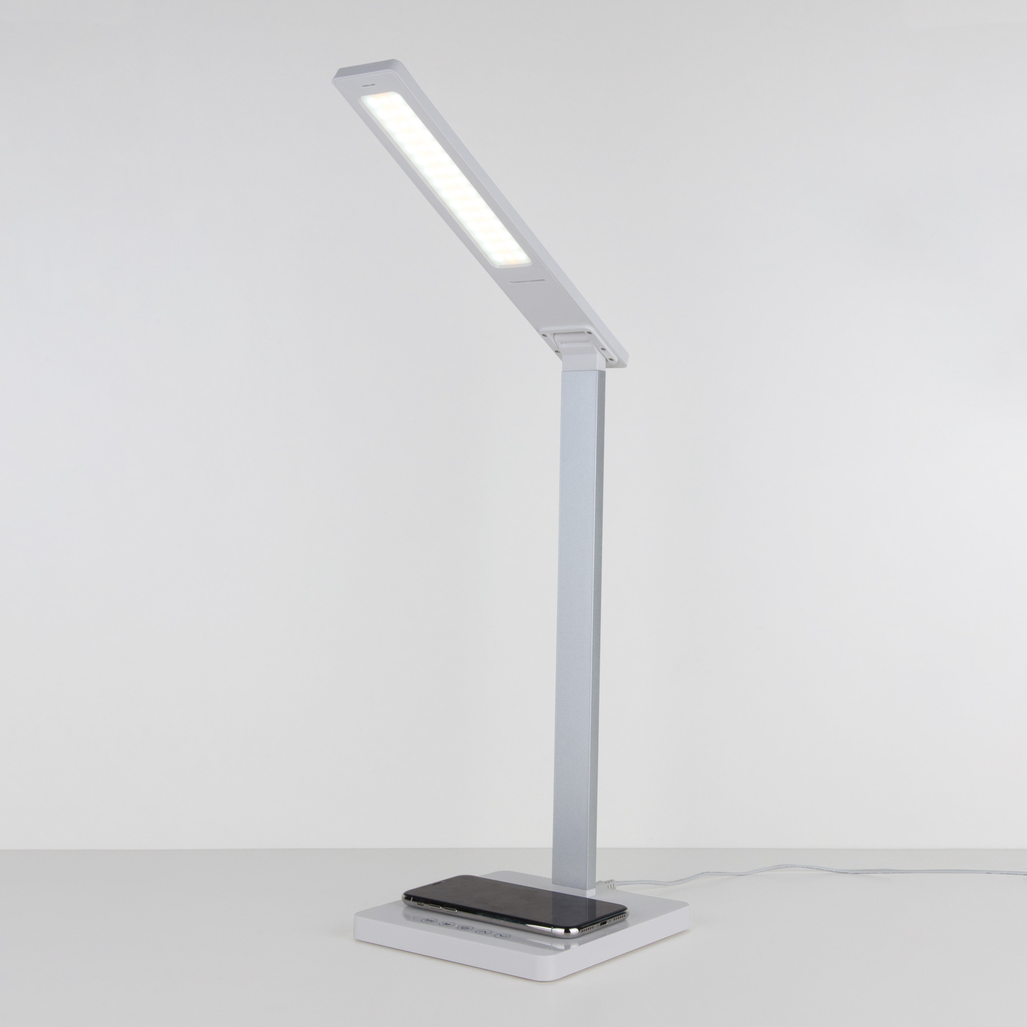 Настольный светодиодный светильник TL90510 белый/серебряный