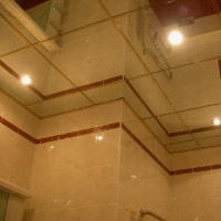 Зеркальный потолок в ванной №2