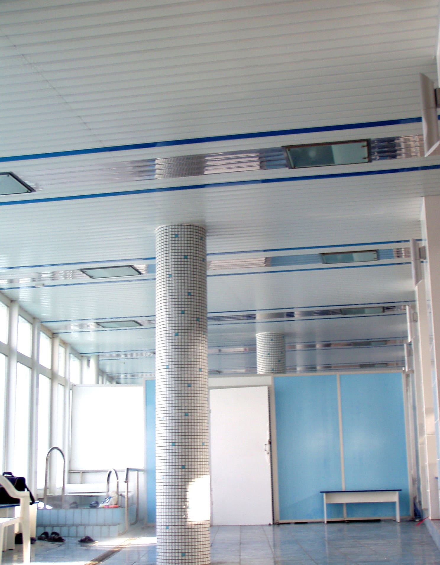 Реечный подвесной потолок компании Celing Group USA